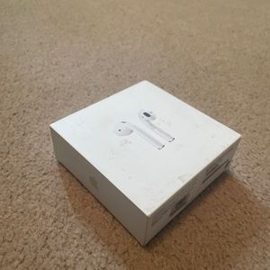 2nd Gen Airpods!